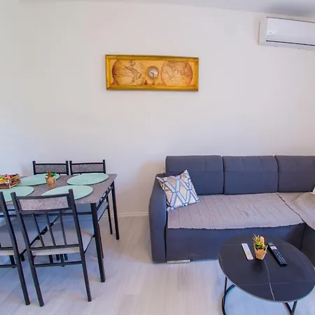 Charm Nest Apartment